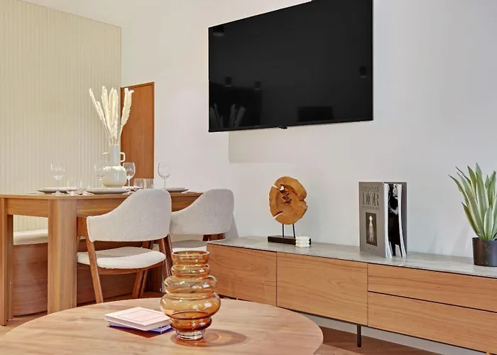 Welcoming & Charming Apartment - 1Br 4P - Palais-R